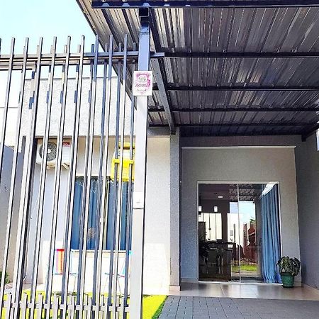 Casa Brilhantes Prox Cataratas E Rodagigante Фос ду Игуасу Екстериор снимка